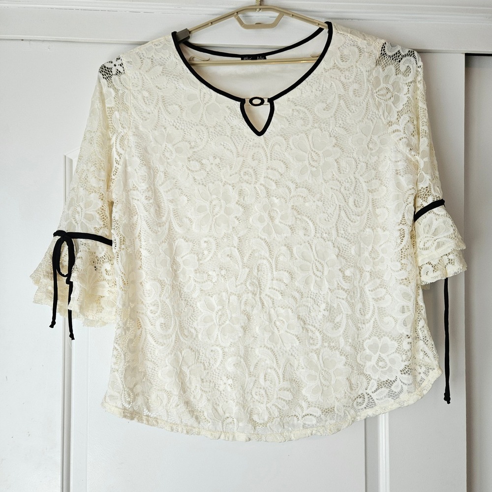 Olivia Blu Lace Blouse 3X Ivory Floral Bell Sleeve Keyhole Neck Twee Office